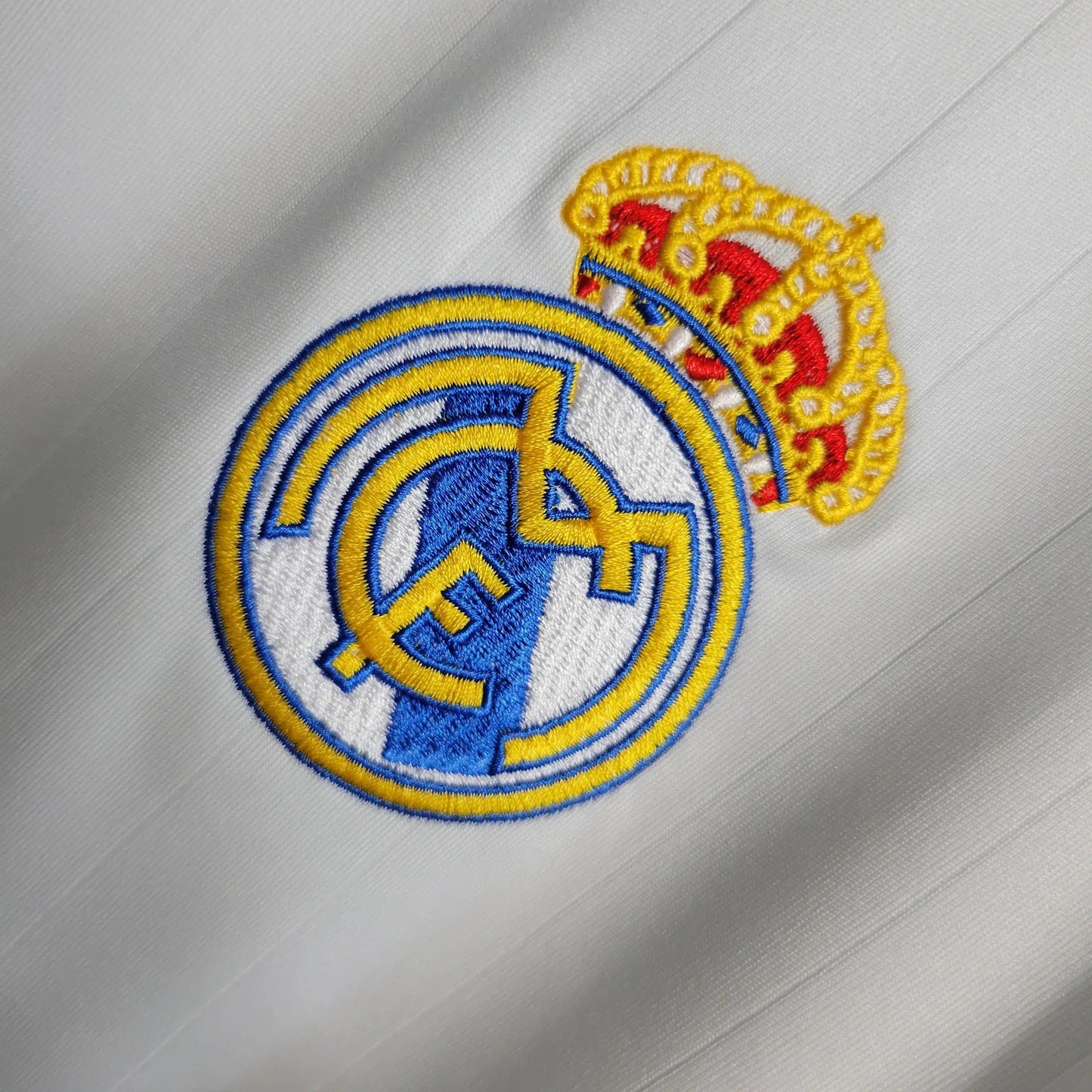 Camiseta Real Madrid Primera Equipación Retro 06/07